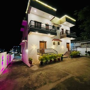 Sss Golden Resorts Kuttalam  Exterior photo