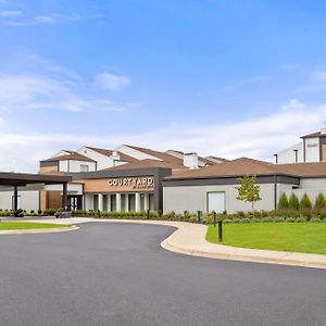 Courtyard By Marriott Detroit Livonia Hotel Exterior photo