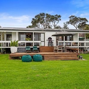 Peaceful Picnic Bay - Surfdale Holiday Home Exterior photo