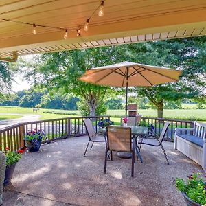 Russell Springs Getaway, 10 Mi To Lake Cumberland! Villa Exterior photo