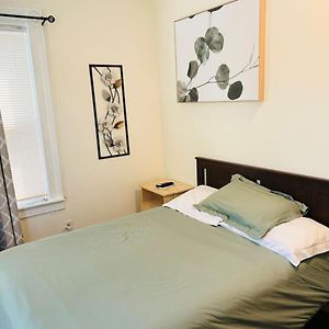 Nice Room Near Whole Foods, Brown University With Shared Bathroom And Kitchen Ccb Providence Exterior photo