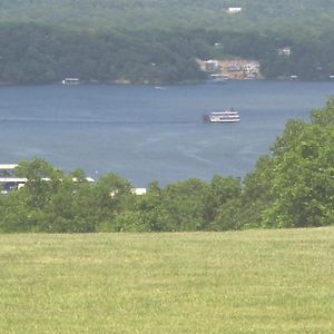 Osage Vistas At Four Seasons Lake Ozark Aparthotel Village of Four Seasons Exterior photo