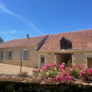 Chez Anne - Chambre Avec Salle De Bain Privative Bed & Breakfast Menetou-Couture Exterior photo