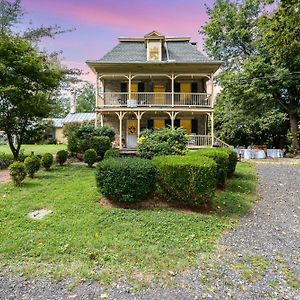 Fallen Tree Farm Bed And Breakfast Carlisle Exterior photo