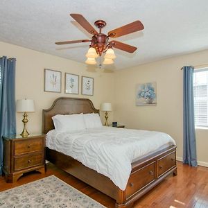 Calm & Spacious 5 Star Location Queen Beds Villa Johnson City Exterior photo