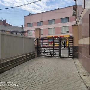 Apartments Domovik Beljaeva,5А Mukacheve Exterior photo