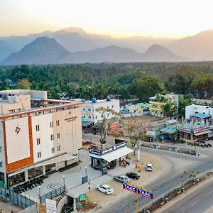 Hotel Nakshathra- A Royal Stay Palni Exterior photo