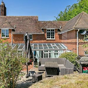 Lodge Farm - Stunning 3 Bed With Large Garden! Beckley  Exterior photo