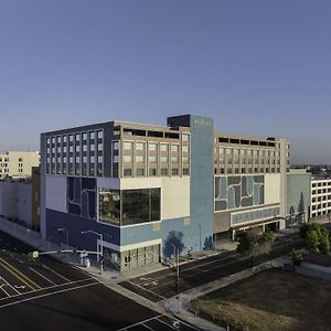 Hilton Buena Park Anaheim Hotel Exterior photo