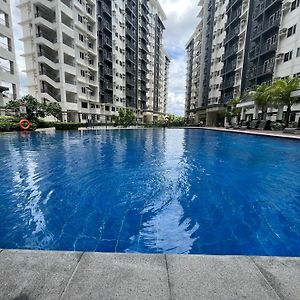 2Br Casa Solana Staycation Manila Exterior photo