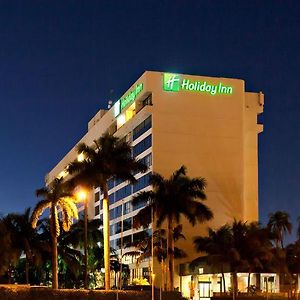 Holiday Inn Miami West - Airport Area, An Ihg Hotel Hialeah Gardens Exterior photo