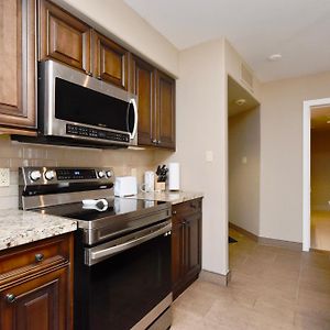 Jacuzzi Suite With King Bed, Full Kitchen Shanty Bay Exterior photo