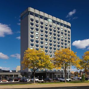 Doubletree By Hilton Battle Creek Hotel Exterior photo