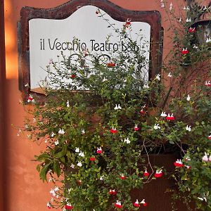 Il Vecchio Teatro Bed & Breakfast Biella Exterior photo