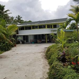 4 Bedroom 3 Batroom Home Keaau Exterior photo