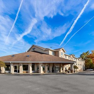 Comfort Inn Painesville Exterior photo