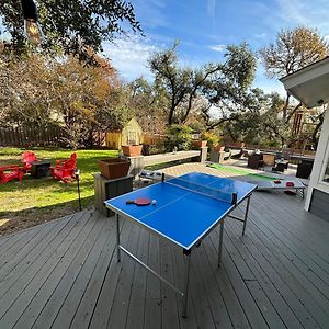 Fire Pit, Gym, Ping Pong, Corn Hole, King Beds Villa Austin Exterior photo