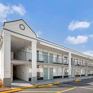 Rodeway Inn Orange Park Exterior photo