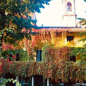 Palazzo Sismonda Bed & Breakfast Corneliano d'Alba Exterior photo