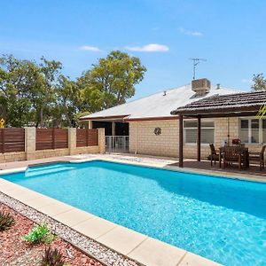 Family Haven Pool & Estuary Views Villa Coodanup Exterior photo