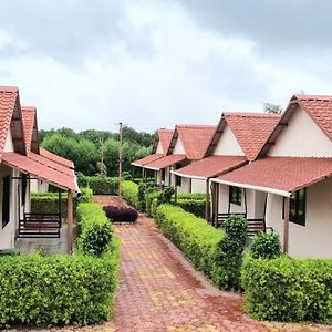 Patang Family Resort - Sasan Gir Talala Exterior photo