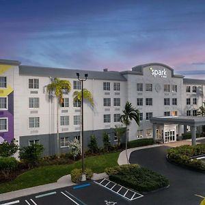 Spark By Hilton Miami Doral Hotel Exterior photo