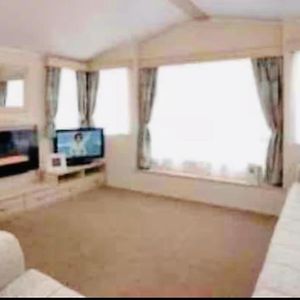 New Forest Hoburne Bashley Spacious Holiday Caravan Sycamore 201 Sleeps 6, Bh255Qr Park Facilities Available New Milton Exterior photo