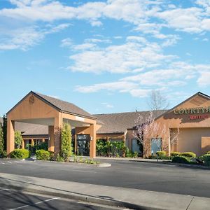 Courtyard By Marriott Vacaville Exterior photo