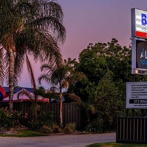 Big4 Albury Tourist Park Hotel Exterior photo