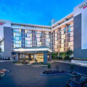 Courtyard By Marriott Philadelphia City Avenue Hotel Exterior photo