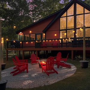 Chalet Cabin W Hot Tub Wifi Firepit Grill Deck Villa Hedgesville Room photo