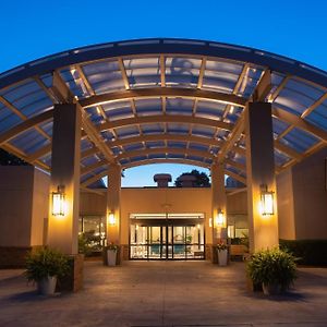 Sheraton Milwaukee Brookfield Hotel Exterior photo