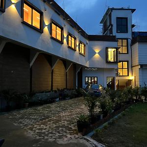 Konwar Inn & Suites Golaghat Exterior photo