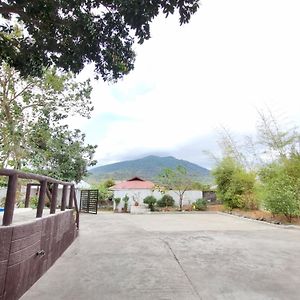 Mics Paradise Resort Arayat Exterior photo