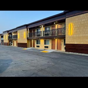 Colonial Palace Inn Downey Exterior photo