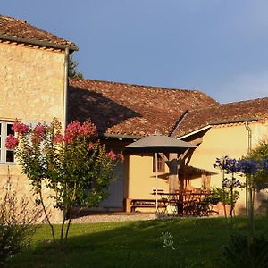 La Chambre Des Marronniers Bed & Breakfast La Romieu Exterior photo