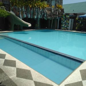 Iral Pavilion Events Place And Swimming Pool Guiguinto Exterior photo