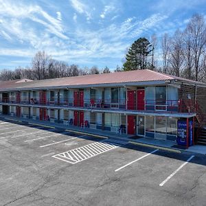 Americas Best Value Inn Stearns, Ky Exterior photo