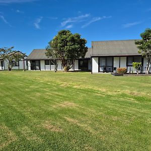 Magnolia Court Motel Opotiki Exterior photo