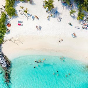 Pavona Maldives Hotel Gaafaru Exterior photo