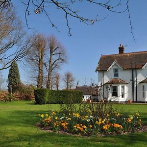 Hookwood Lodge Horley Exterior photo