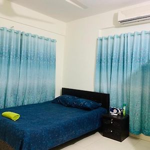 Modern Furnished Apartment in Uttara Near Metro Dhaka Exterior photo