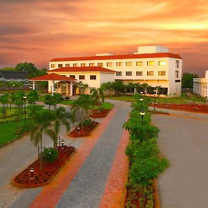 Grand Serenaa Hotel & Resorts, Auroville Exterior photo