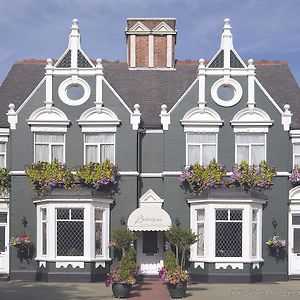 Buckingham'S Hotel Chesterfield Exterior photo