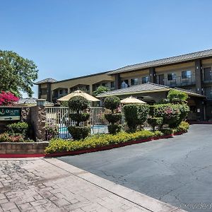 Quality Inn Ontario Airport Convention Center Exterior photo