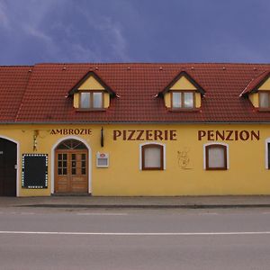 Penzion Ambrozie Hotel Sec Exterior photo