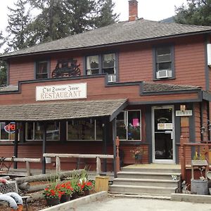 Old Towne Inne Chuckwagon Bar & Grill Boston Bar Exterior photo