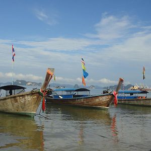 Vacation House Hotel Klong Muang Beach Exterior photo