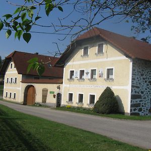 Ganhoer- Fam. Kaar Apartment Wintersdorf Exterior photo