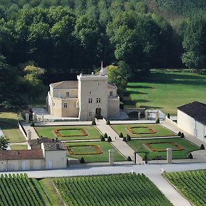 Chateau La Tour Carnet Bed & Breakfast Saint-Laurent-de-Medoc Exterior photo